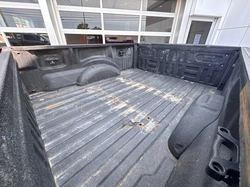 Used 2019 Ford F150 Lariat w/ Equipment Group 502A Luxury AWD/4WD image 27