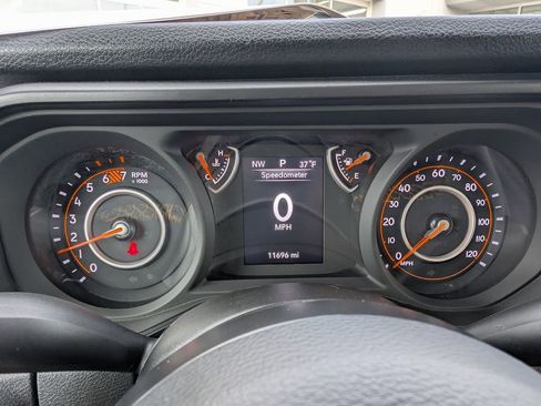 Used 2024 Jeep Wrangler Unlimited Sport AWD/4WD image 28
