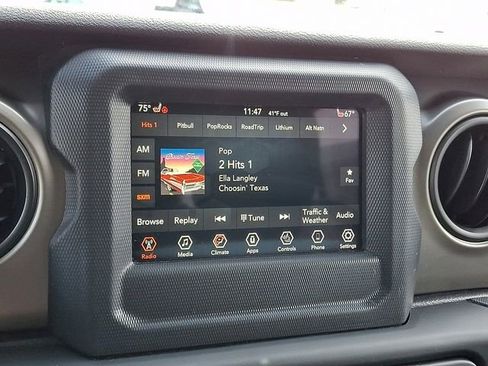 Used 2019 Jeep Wrangler Unlimited Sport S image 16