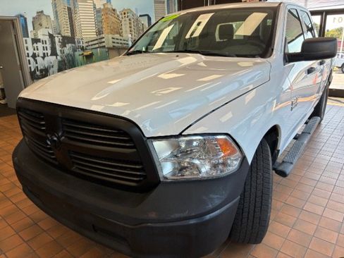 Used 2017 RAM 1500 Tradesman image 5