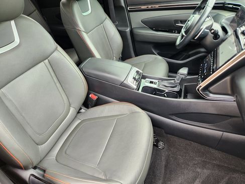 Used 2022 Hyundai Santa Cruz Limited AWD/4WD image 6