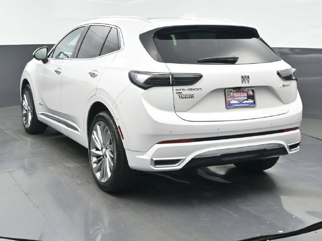 Used 2025 Buick Envision Avenir AWD/4WD image 4