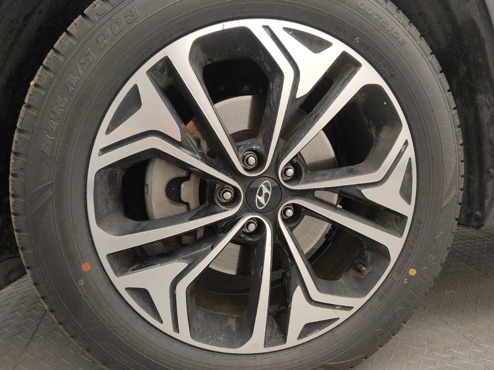Used 2019 Hyundai Santa Fe FWD image 31