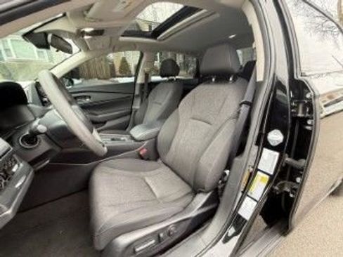 Used 2024 Honda Accord EX image 8