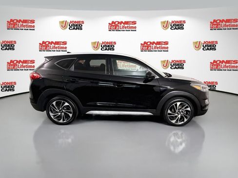 Used 2020 Hyundai Tucson Sport FWD image 17