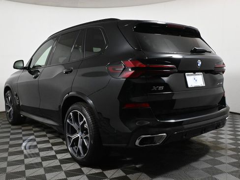 New 2026 BMW X5 xDrive40i w/ M Sport Package image 5