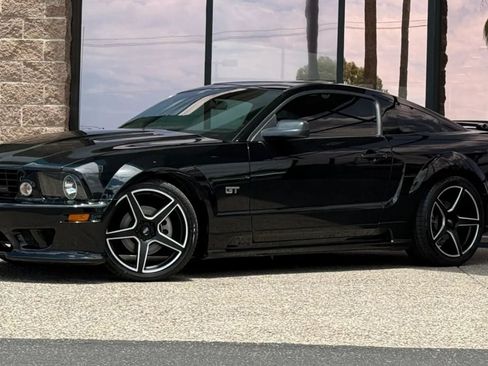 Used 2007 Ford Mustang GT Premium RWD image 3