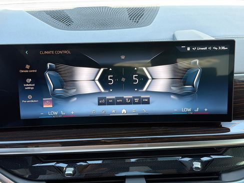 Used 2026 BMW X5 xDrive40i image 35