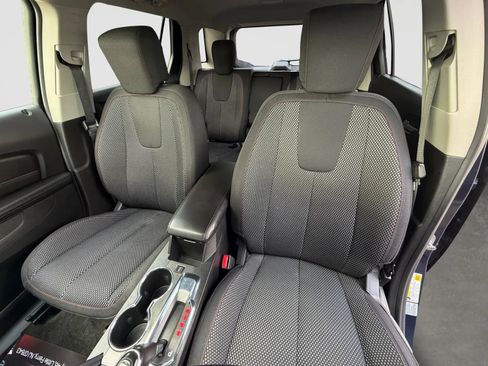 Used 2017 GMC Terrain SLE w/ Convenience Package AWD/4WD image 13