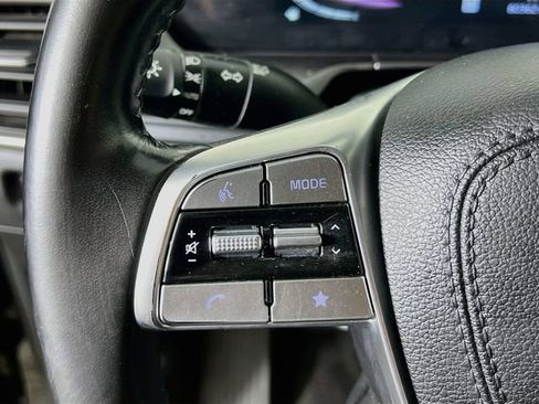 Used 2023 Kia Telluride LX AWD/4WD image 13