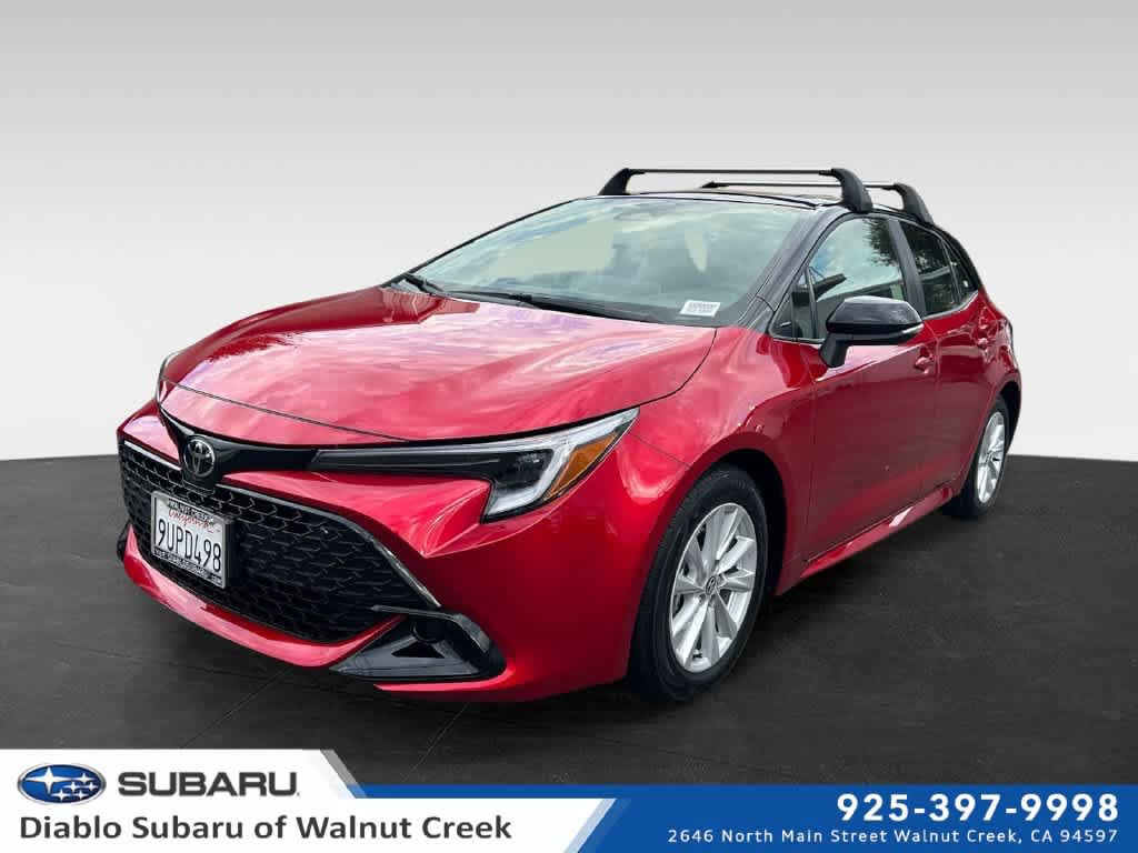 Used 2025 Toyota Corolla SE w/ SE Package FWD image 1