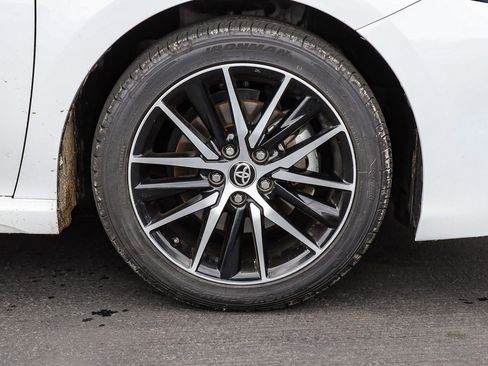 Used 2023 Toyota Camry SE image 6