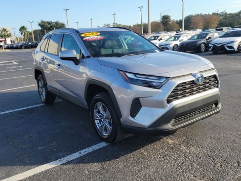 Used 2022 Toyota RAV4 XLE image 2