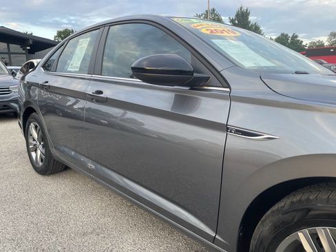 Used 2019 Volkswagen Jetta R-Line FWD image 12