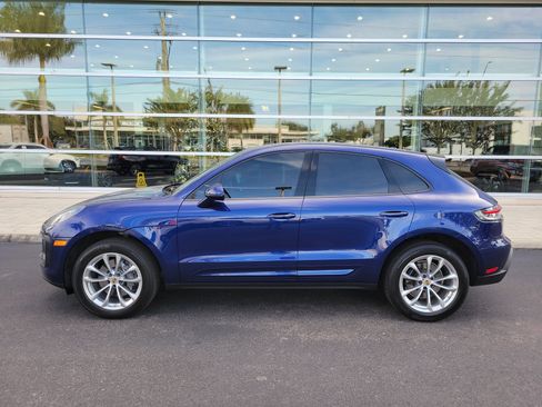Used 2024 Porsche Macan image 7