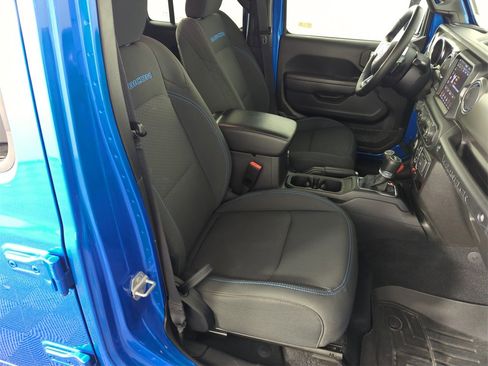 Used 2022 Jeep Wrangler Unlimited Rubicon 4xe image 35