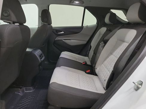 Used 2023 Chevrolet Equinox LT w/ Driver Convenience Package image 13