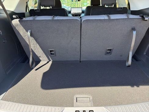 New 2026 Ford Explorer Active RWD image 13
