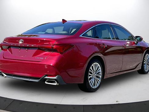 Used 2019 Toyota Avalon Limited w/ Advanced Safety Package FWD image 9