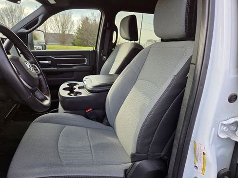 Certified 2024 RAM 2500 Big Horn image 17