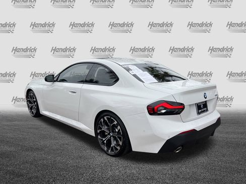 Used 2025 BMW 230i Coupe w/ Convenience Package image 8