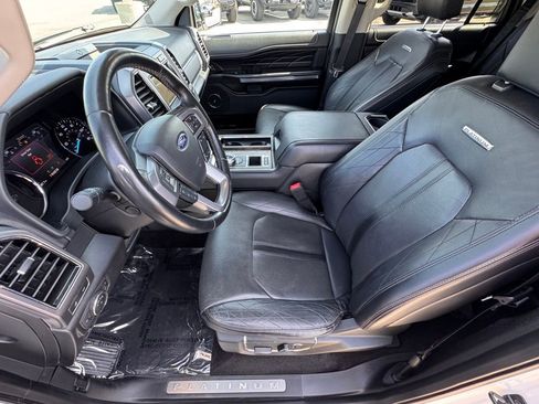 Certified 2019 Ford Expedition Platinum RWD image 18