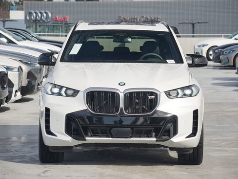 Used 2025 BMW X5 M60i image 2