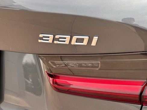 Used 2022 BMW 330i xDrive Sedan w/ Convenience Package image 34