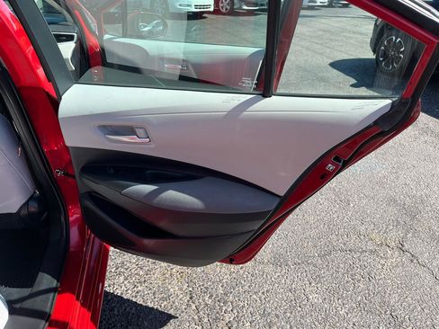 Used 2020 Toyota Corolla LE FWD image 32