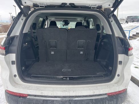 Used 2021 Jeep Grand Cherokee L Laredo w/ Luxury Tech Group I image 12