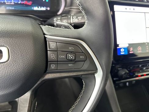 Used 2024 Jeep Grand Cherokee Limited 4xe image 16