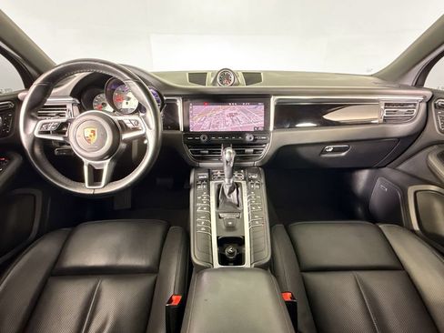 Certified 2020 Porsche Macan AWD/4WD image 11