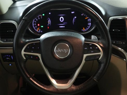 Used 2017 Jeep Grand Cherokee Limited image 17