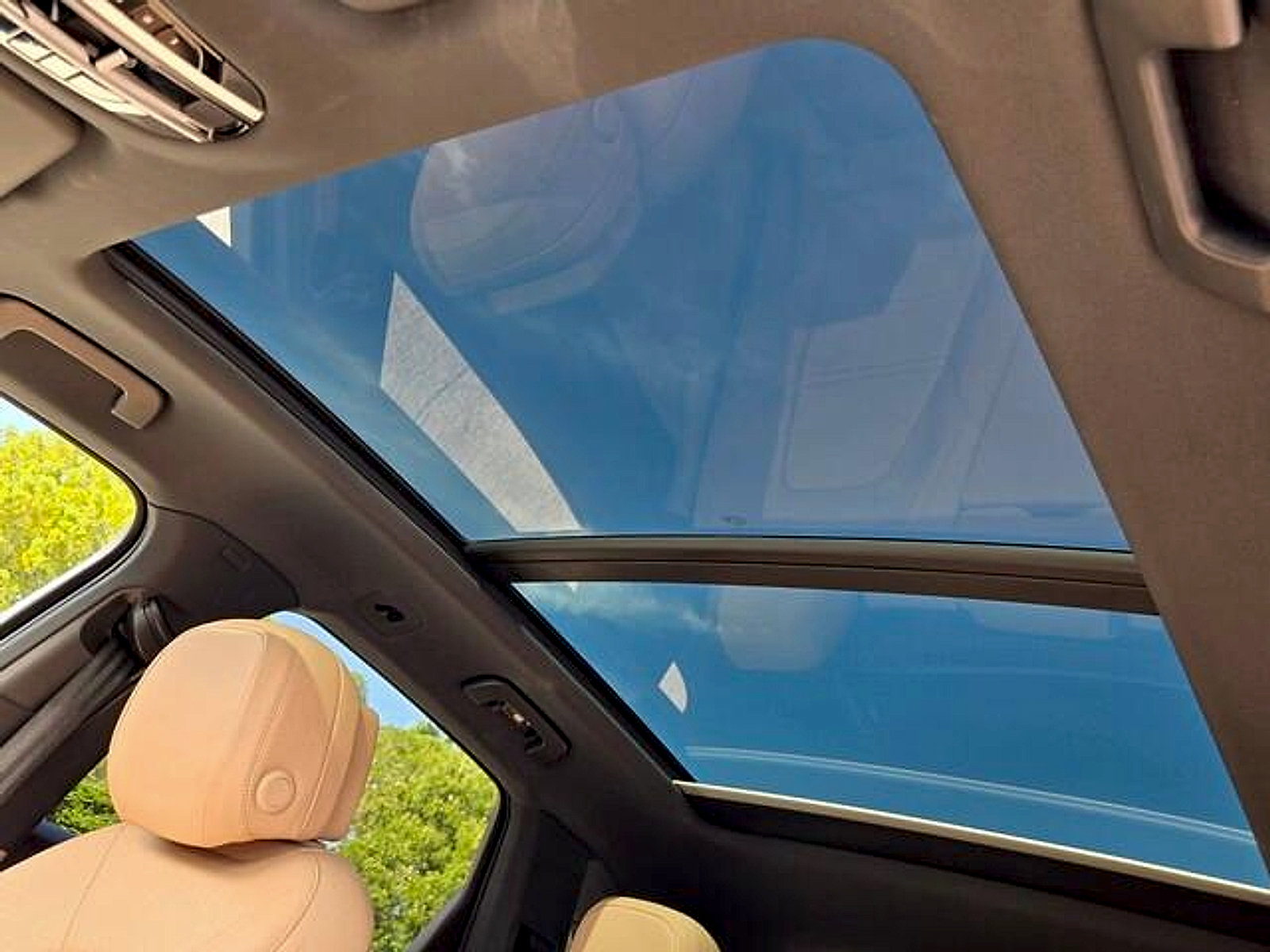 Used 2021 Porsche Cayenne AWD/4WD image 17