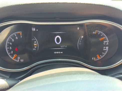Used 2021 Jeep Grand Cherokee Laredo X AWD/4WD image 21