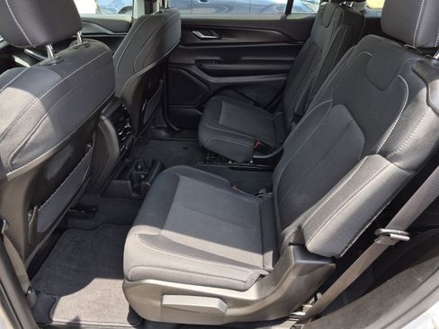 Used 2024 Jeep Grand Cherokee L Laredo w/ Luxury Tech Group I AWD/4WD image 18