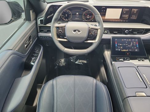 Certified 2026 INFINITI QX80 4WD w/ Sport Exterior Package image 25