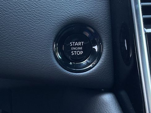 New 2026 Nissan Armada SL image 40