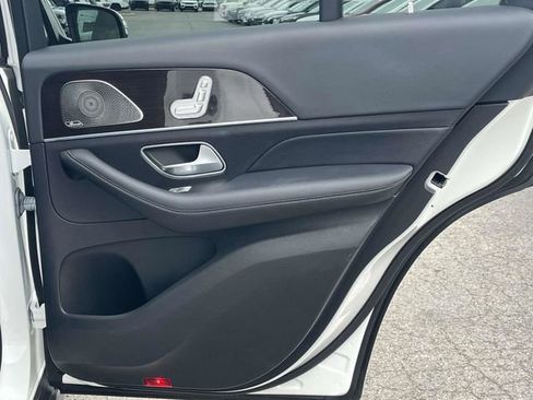 Used 2024 Mercedes-Benz GLE 350 GLE 350 w/ 3rd Row Seat Package image 25