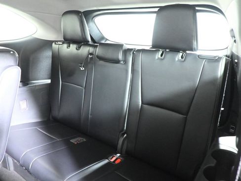 Used 2022 Toyota Highlander Platinum AWD/4WD image 33