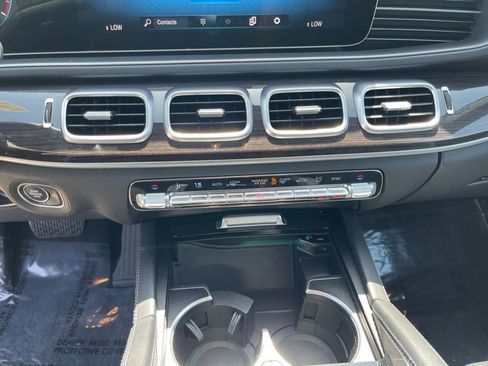 Used 2022 Mercedes-Benz GLE 350 4MATIC w/ Premium Package image 27