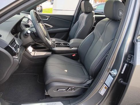 Used 2025 Acura RDX SH-AWD image 16