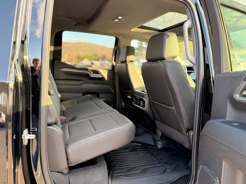 Used 2024 GMC Sierra 1500 Elevation w/ Elevation Premium Package image 29