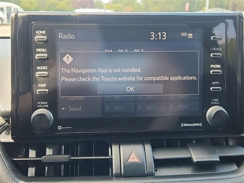 Used 2021 Toyota RAV4 SE image 18