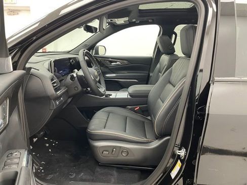 New 2026 Chevrolet Traverse High Country w/ LPO, Floor Liner Package image 9
