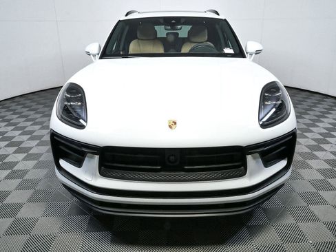 Certified 2026 Porsche Macan Turbo AWD/4WD image 35