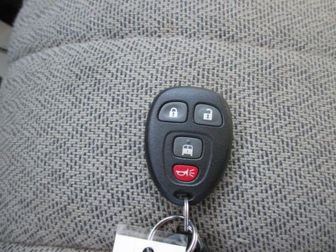 Used 2024 Chevrolet Express 3500 LS RWD image 16