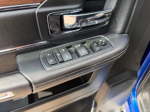 Used 2016 RAM 1500 Laramie w/ Convenience Group AWD/4WD image 27
