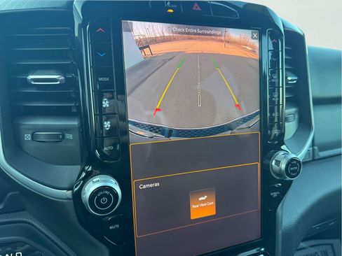 Used 2025 RAM 1500 Big Horn image 26