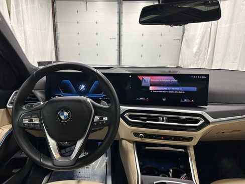 Used 2023 BMW 330i xDrive Sedan w/ Premium Package image 16